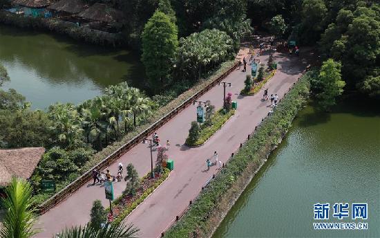 （社会）（1）安全有序游长隆